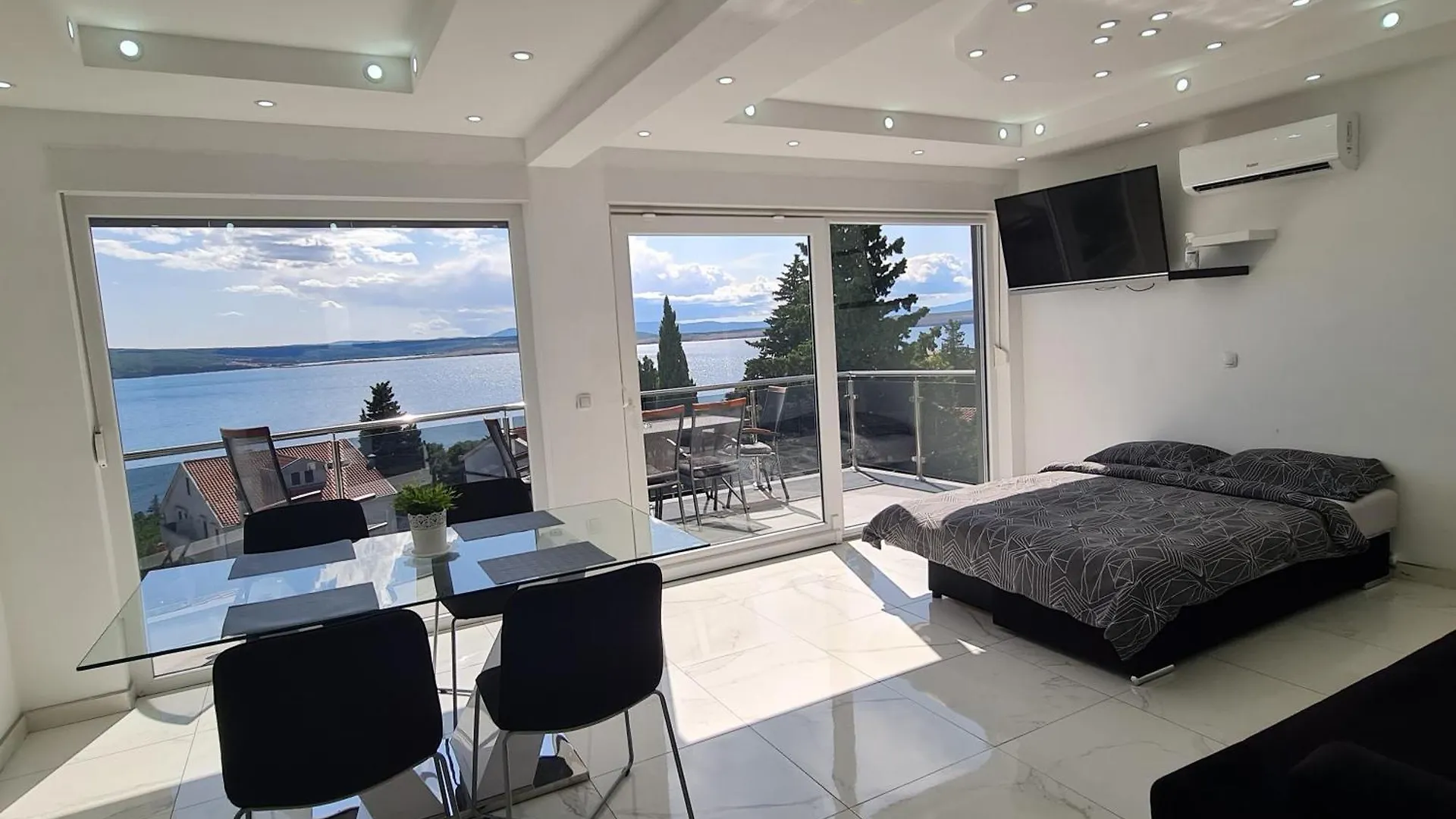 Apartments Blazevic, Heated Pool&Jacuzzi Dramalj 0*,