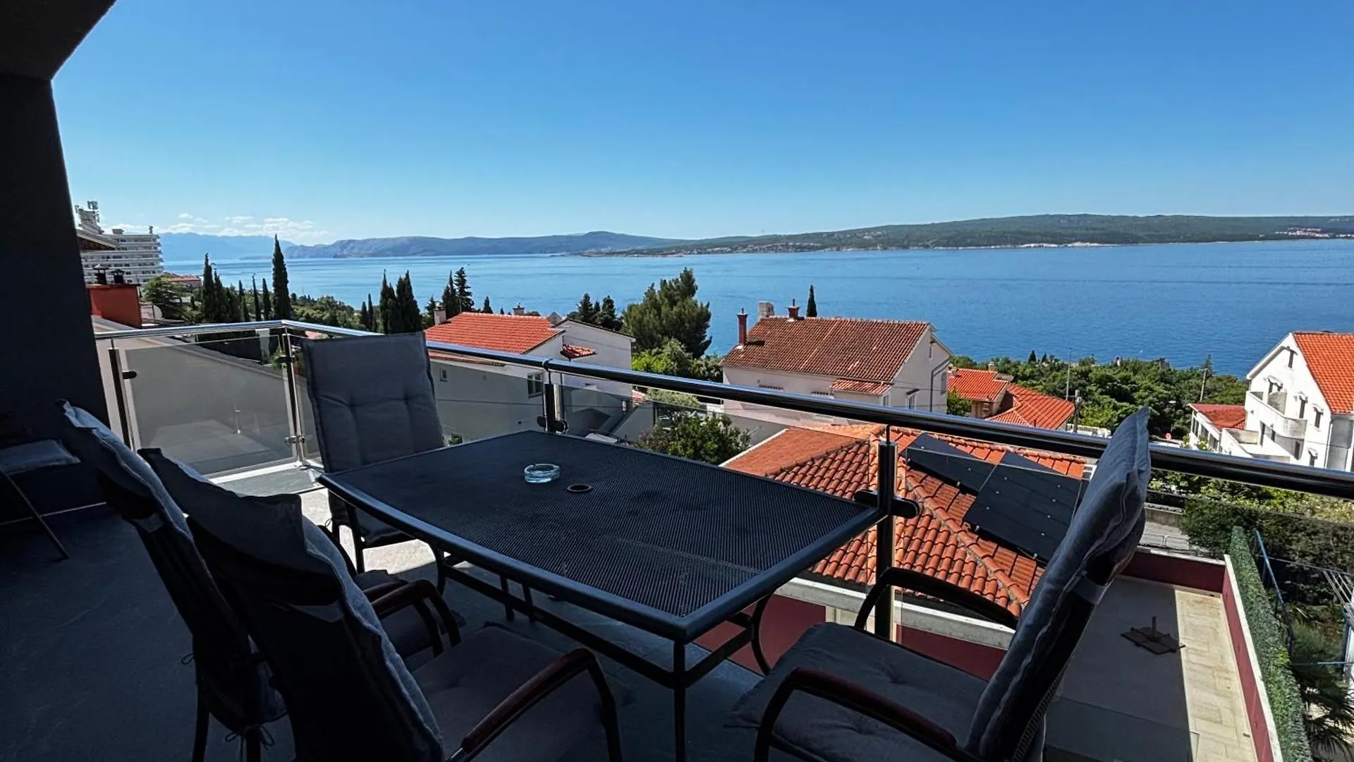 Apartments Blazevic, Heated Pool&Jacuzzi Dramalj