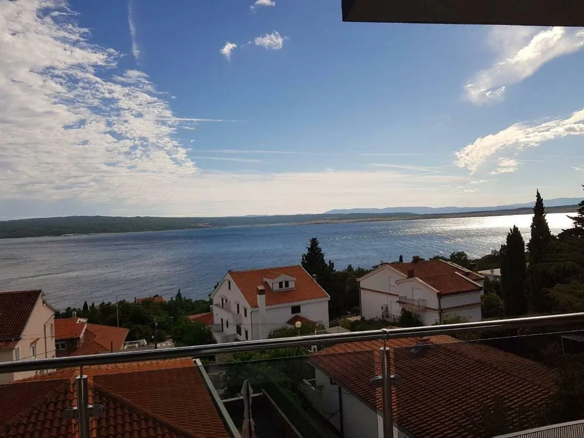 Apartments Blazevic, Heated Pool&Jacuzzi Dramalj