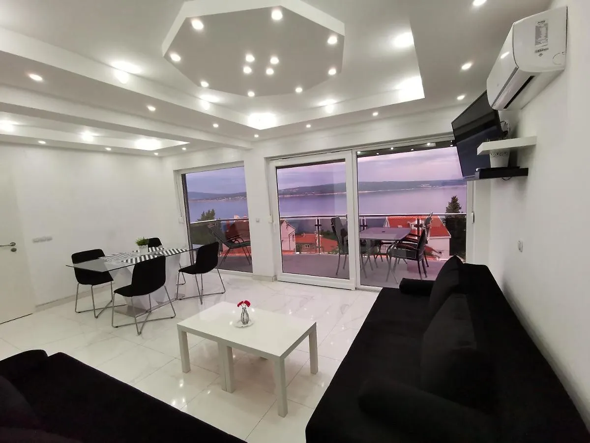 Apartments Blazevic, Heated Pool&Jacuzzi Dramalj