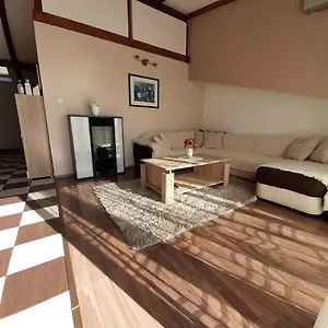 Franka Apartman