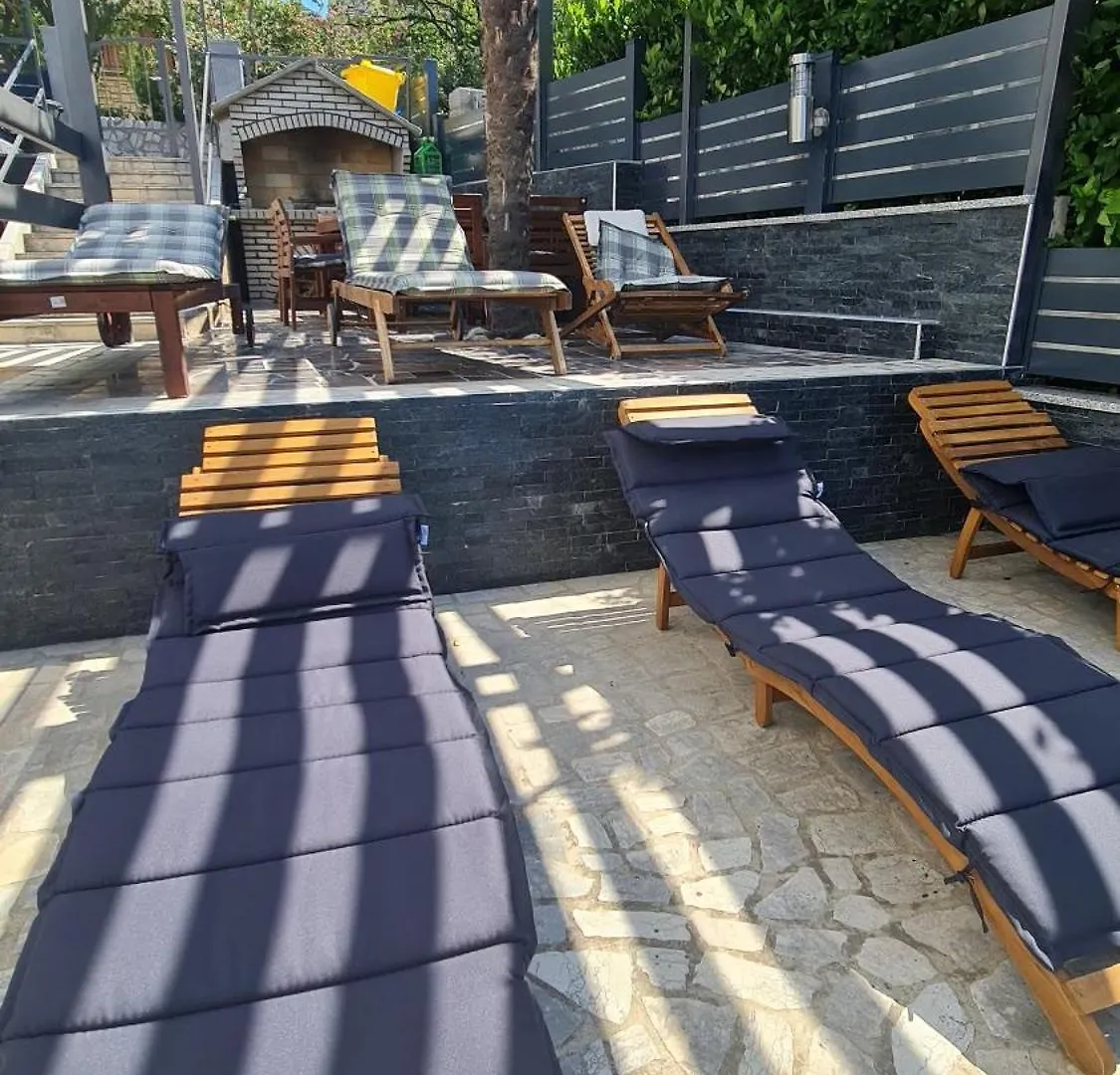 Apartments Blazevic, Heated Pool&Jacuzzi Dramalj