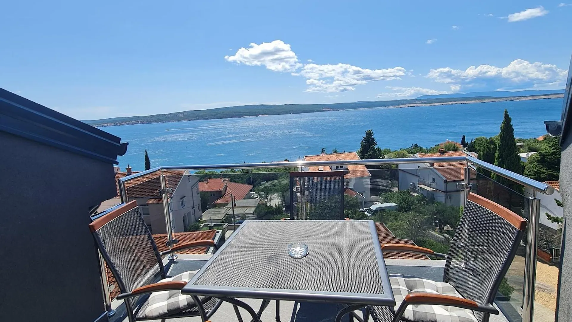 Apartments Blazevic, Heated Pool&Jacuzzi Dramalj
